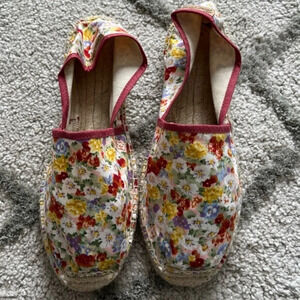 Toni Pons floral espadrilles flats slip on 39 / 8